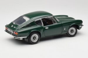 Triumph GT6 Mk3 Green Sun Star 1:18 1055 Diecast - image 3 of 8
