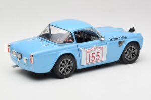 Triumph TR4 Rally Car Revell 1:18 8773 Diecast - image 3 of 8