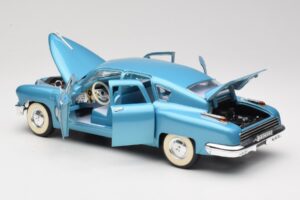 Tucker Torpedo Blue Road Signature 1:18 92268 Diecast - image 5 of 8