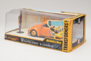 Volkswagen Beetle Bumblebee Transformers With Figure Metals Diecast 1:24 30114 Diecast - image 3 of 3