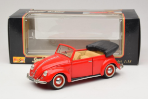Volkswagen Beetle Cabriolet Red Maisto 1:18 56010 Diecast - image 8 of 8