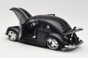 Volkswagen Beetle Type 1 Black Maisto 1:18 31018 Diecast - image 5 of 8