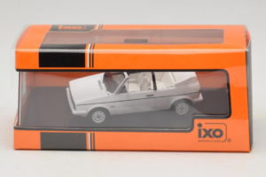 Volkswagen Golf Cabriolet Mk1 White IXO 1:43 CLC590N Diecast - image 4 of 4