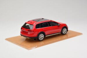 Volkswagen Golf Mk7 Alltrack Tornado Red DNA 1:18 DNA000035 Resin - image 2 of 6