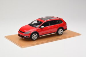 Volkswagen Golf Mk7 Alltrack Tornado Red DNA 1:18 DNA000035 Resin