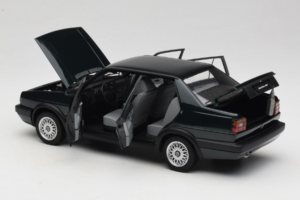 Volkswagen Jetta Mk3 CL Black Icartime 1:18 JETTA001 Diecast - image 5 of 8
