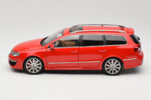 Volkswagen Passat B6 R36 Variant Red NZG 1:18 KF044-5 Diecast - image 4 of 8