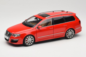 Volkswagen Passat B6 R36 Variant Red NZG 1:18 KF044-5 Diecast