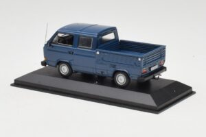 Volkswagen T3 Double Cab Flatbed Blue Minichamps 1:43 400055260 Diecast - image 2 of 4