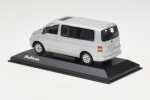 Volkswagen T5 Bus Silver Minichamps 1:43 T5003 Diecast - image 3 of 4