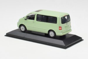 Volkswagen T5 Multivan California Lime Green Dealer Minichamps 1:43 400052201-D1 Diecast - image 3 of 4