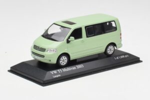 Volkswagen T5 Multivan California Lime Green Minichamps 1:43 400052201 Diecast - image 2 of 4