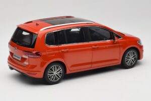 Volkswagen Touran 5T Orange Paudi Model 1:18 ZVE000003ORA Diecast - image 3 of 8