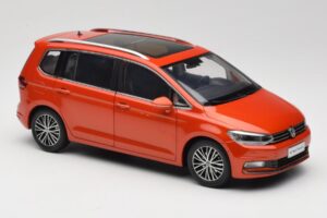 Volkswagen Touran 5T Orange Paudi Model 1:18 ZVE000003ORA Diecast - image 6 of 8