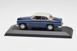 Volvo 121 Amazon Blue Grey Minichamps 1:43 430171060 Diecast
