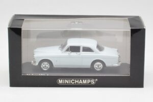Volvo 121 Amazon Bright Blue Minichamps 1:43 430171007 Diecast - image 4 of 4
