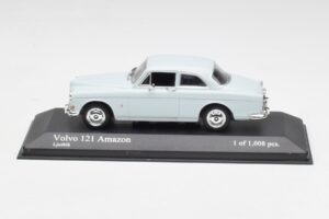 Volvo 121 Amazon Bright Blue Minichamps 1:43 430171007 Diecast