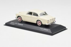 Volvo 121 Amazon White Minichamps 1:43 430171040 Diecast - image 3 of 4