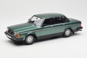 Volvo 240 GL Green Metallic Minichamps 1:18 155171400 Diecast