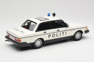 Volvo 240 GL Politi Denmark Minichamps 1:18 155171495 Diecast - image 2 of 6