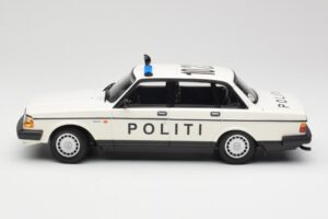 Volvo 240 GL Politi Denmark Minichamps 1:18 155171495 Diecast - image 3 of 6