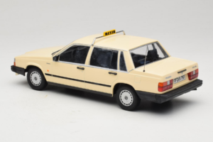 Volvo 740 GL Taxi Germany Minichamps 1:18 155171792 Diecast - image 5 of 6