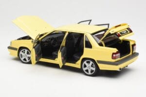 Volvo 850 T-5R Yellow AUTOart 1:18 79501 Diecast - image 5 of 8