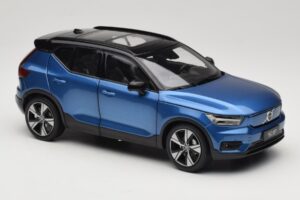 Volvo XC40 Recharge Blue Metallic Paudi Model 1:18 2562373 Diecast - image 6 of 8