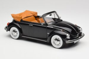 Volkswagen Beetle 1303 Cabriolet Black Norev 1:18 188533 Diecast - image 4 of 6