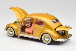 Volkswagen Beetle Gold Bburago 1:18 3361 Diecast - image 5 of 8