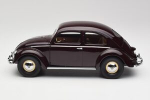 Volkswagen Beetle Ruby Red Minichamps 1:18 107054002 Resin - image 3 of 6