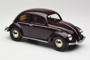Volkswagen Beetle Ruby Red Minichamps 1:18 107054002 Resin - image 4 of 6