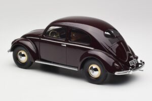 Volkswagen Beetle Ruby Red Minichamps 1:18 107054002 Resin - image 5 of 6