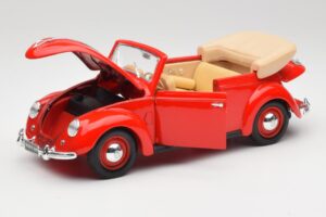 Volkswagen Cabriolet Ruby Red Maisto 1:18 32826 Diecast - image 2 of 8
