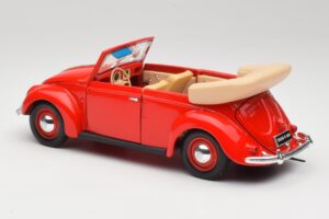 Volkswagen Cabriolet Ruby Red Maisto 1:18 32826 Diecast - image 7 of 8