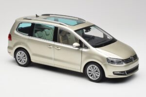 Volkswagen Sharan 7N Reflex Silver Metallic Minichamps 1:18 110051002 Diecast - image 6 of 8