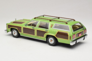 Wagon Queen Family Truckster National Lampoon's Vacation GreenLight 1:18 19013 Diecast - image 5 of 6