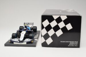Williams Racing Mercedes FW43B #6 N. Latifi Belgian GP 2021 Minichamps 1:18 117211306 Diecast - image 6 of 6