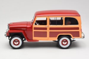 Willys Jeep Station Wagon Red Road Signature 1:18 92858 Diecast - image 4 of 8