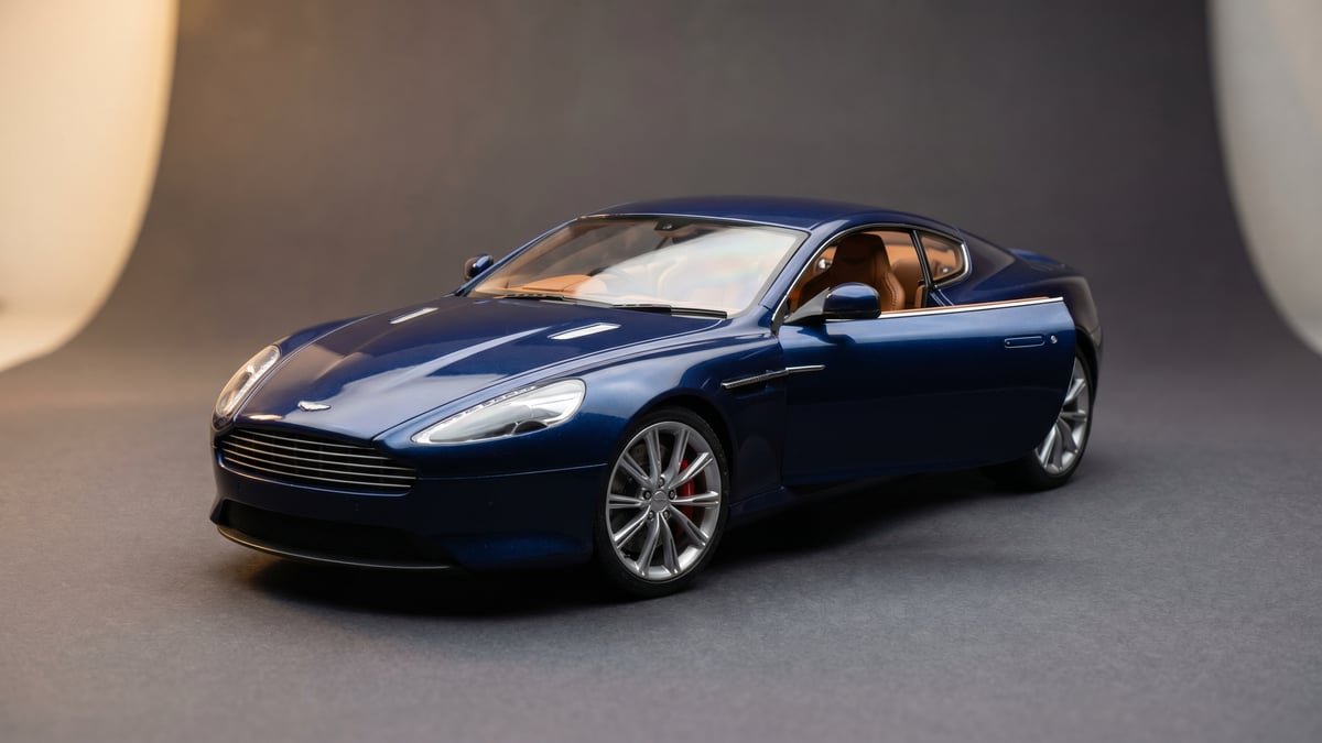 Scale model photograph: norev models review hero